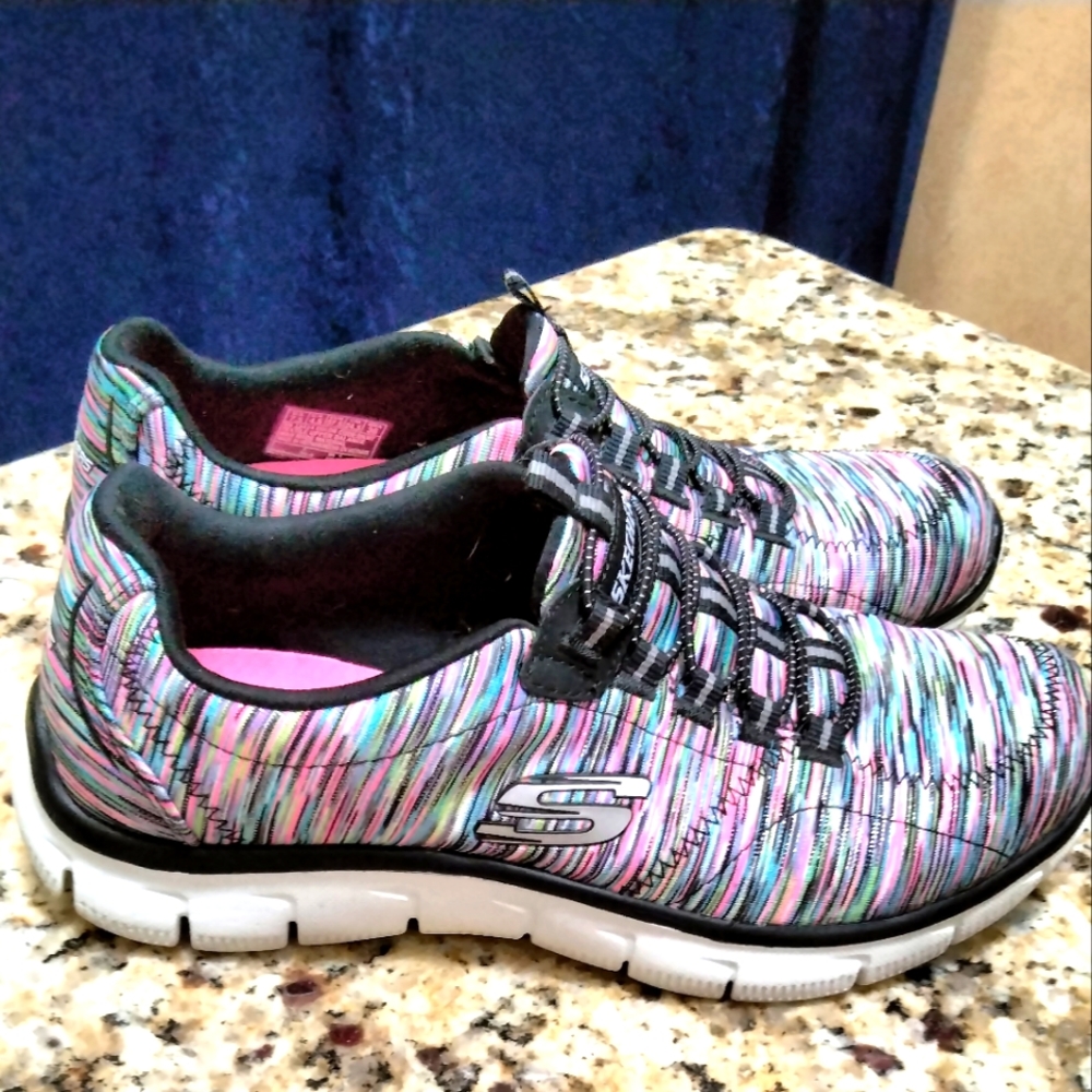 Skechers